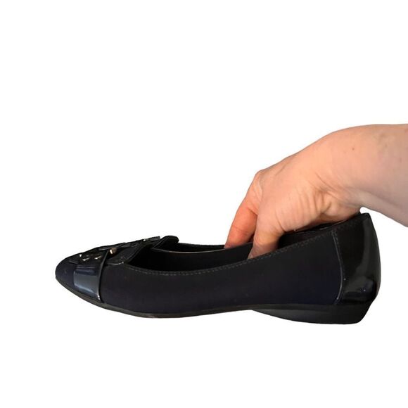 Ann Klein Airwear Port Size 8 Navy suede and patent look Flat Loafer Silver - Picture 4 of 10